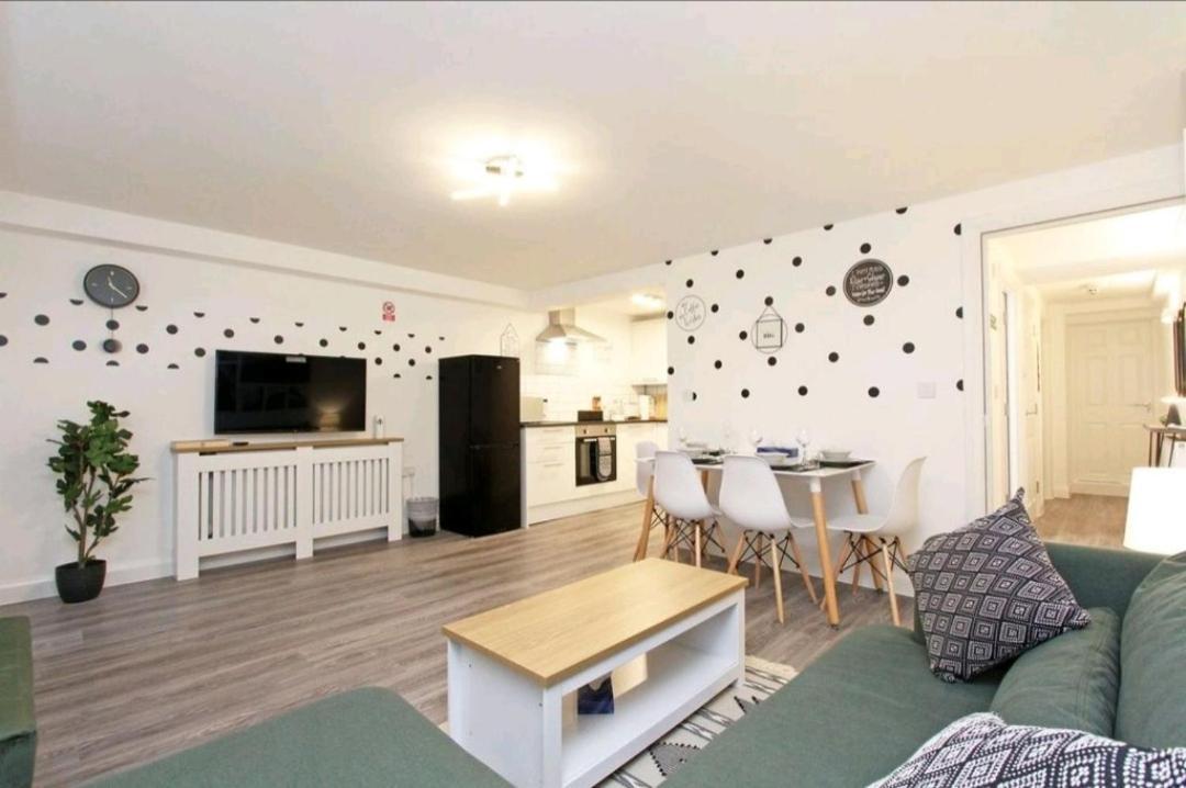 Heart Of Margate Apartment Exterior photo